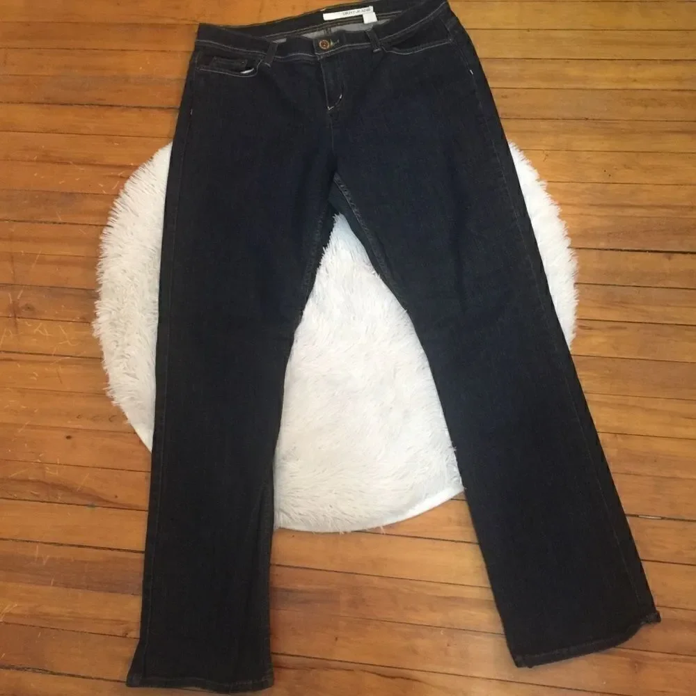 Authentic DKNY Stretch Skinny Jeans! Nice fit!